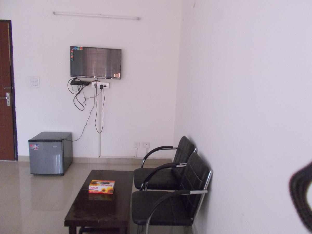 The Radiance Suites And Apartment Neu-Delhi Exterior foto