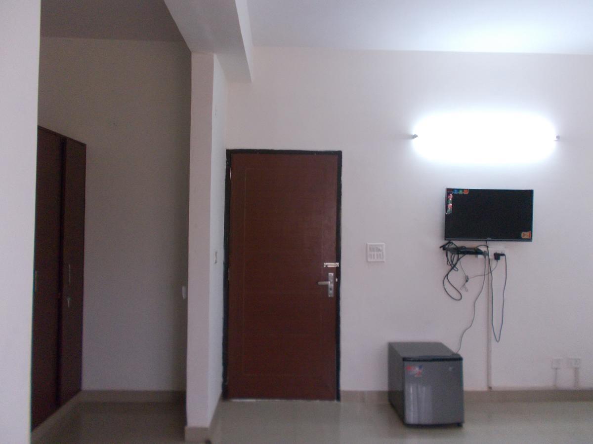 The Radiance Suites And Apartment Neu-Delhi Exterior foto