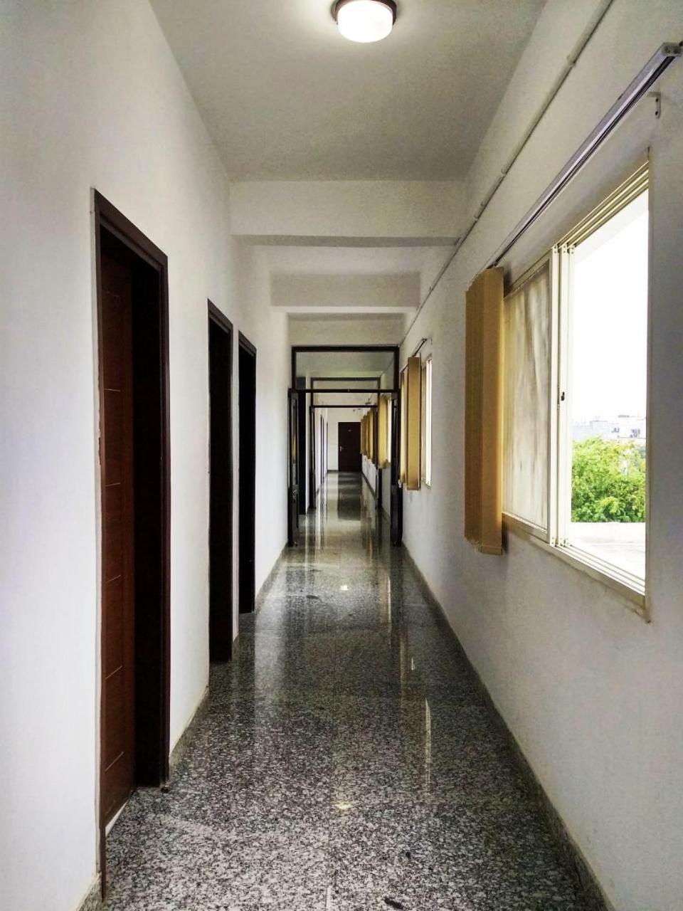 The Radiance Suites And Apartment Neu-Delhi Exterior foto