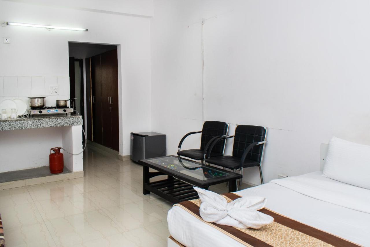 The Radiance Suites And Apartment Neu-Delhi Exterior foto