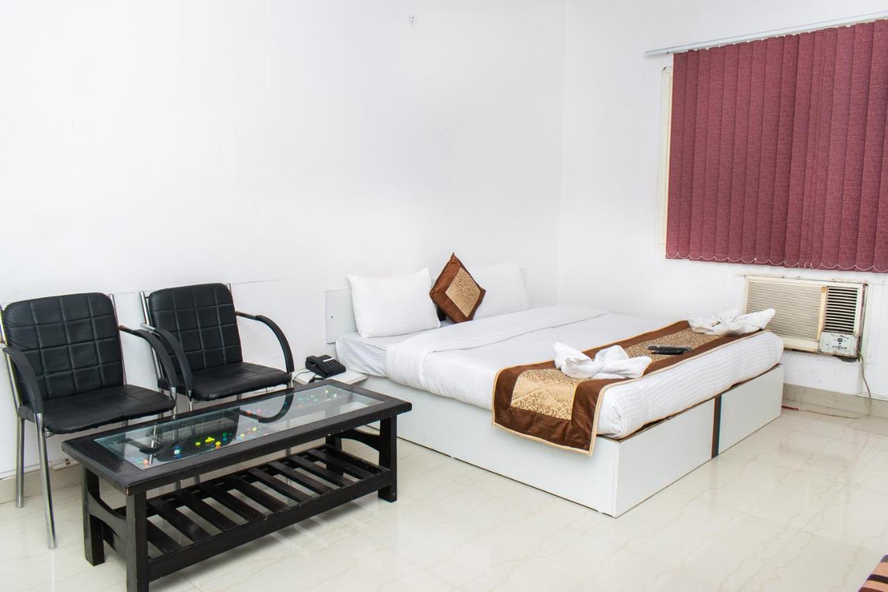 The Radiance Suites And Apartment Neu-Delhi Exterior foto